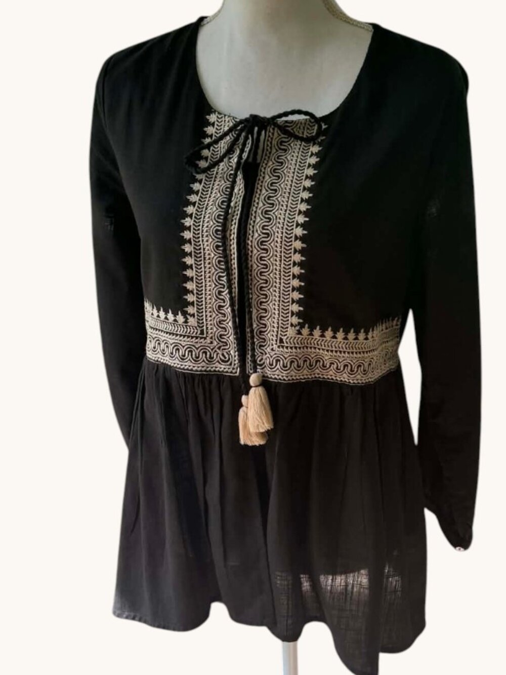 CROSSTREE LANE Black Top with Tan Embroidered Detail